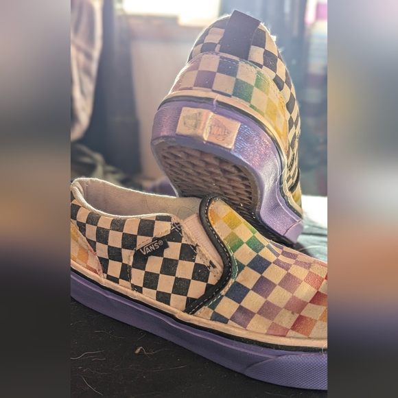 Custom Vans - Picture 2 of 2